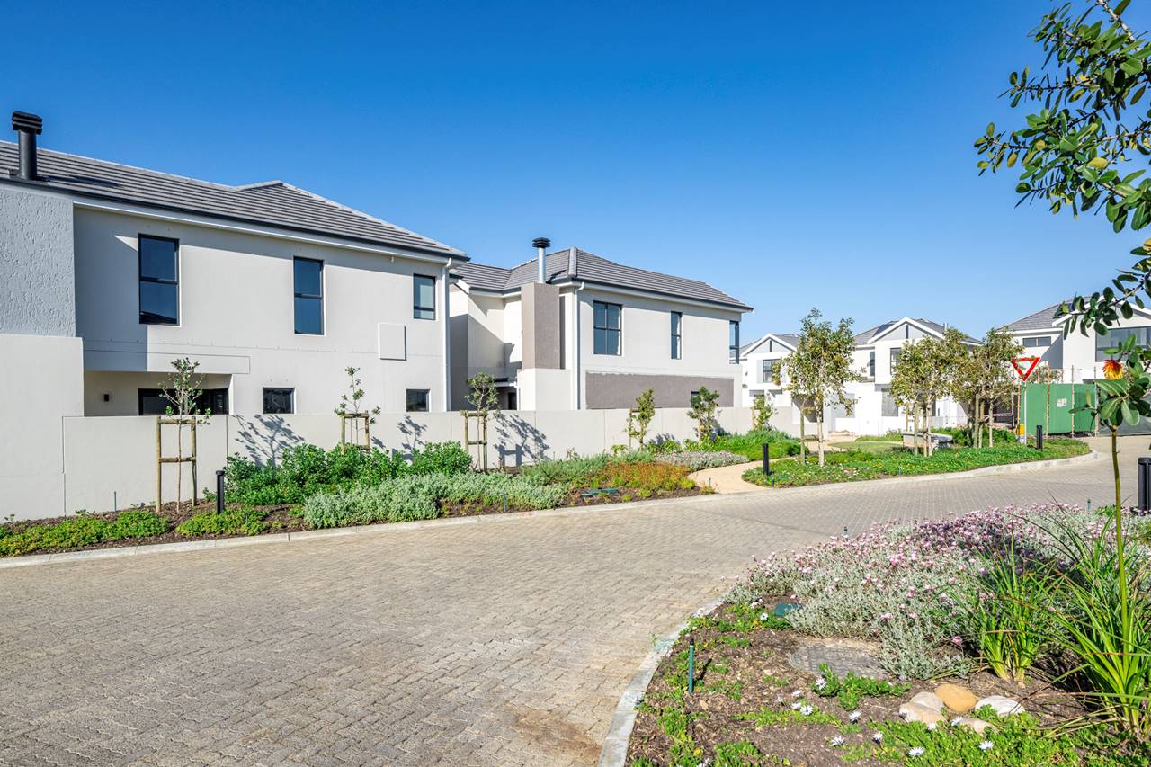 Wheatfields Estate in Uitzicht new property development for sale in