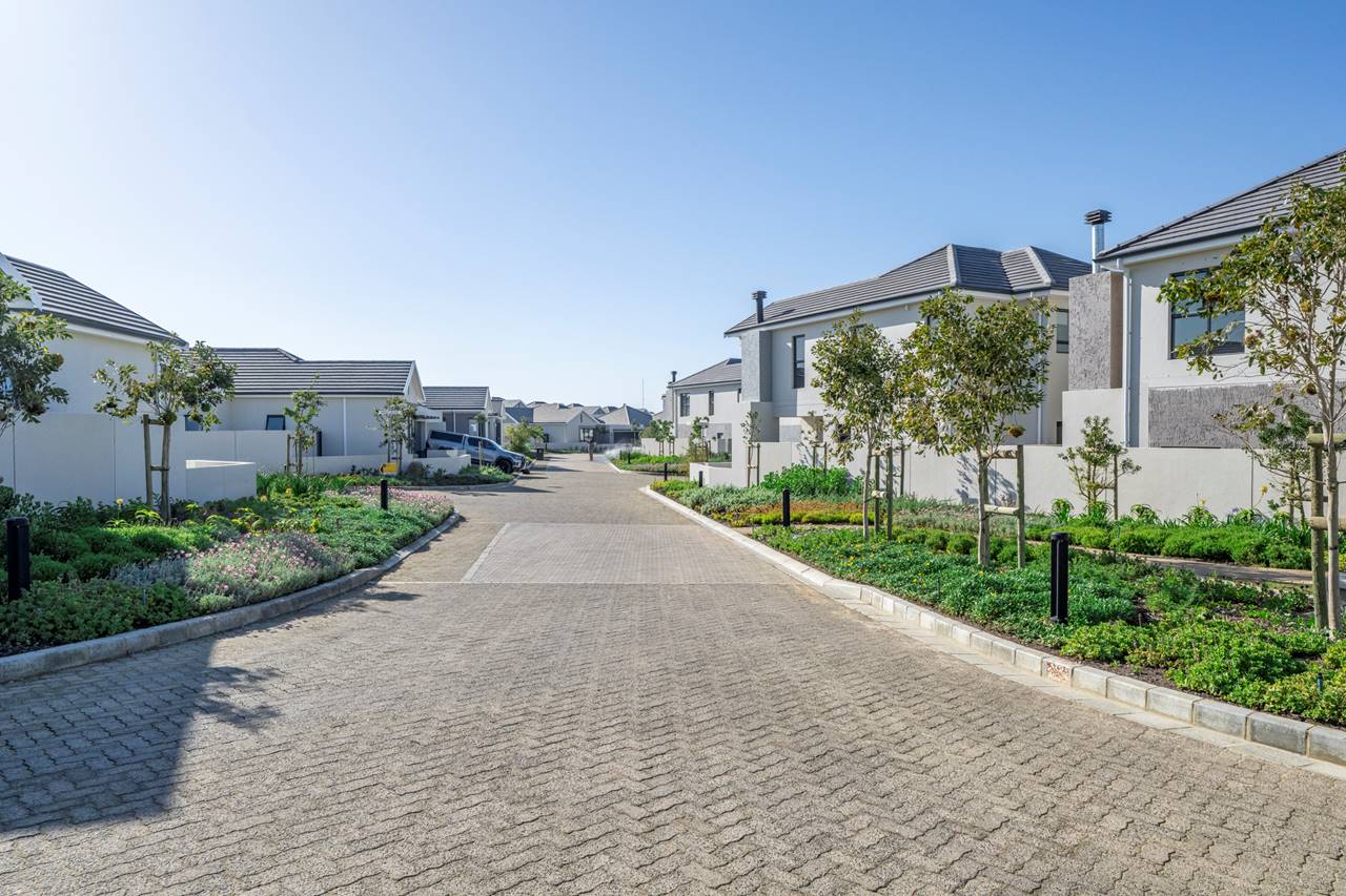 Wheatfields Estate in Uitzicht new property development for sale in Uitzicht, Durbanville